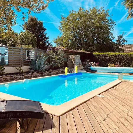 Casa de Férias Maison De Avec Piscine Et Jacuzzi Alvignac
