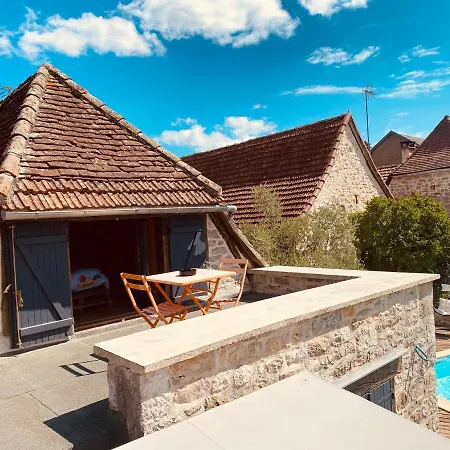 Maison De Avec Piscine Et Jacuzzi 別荘 アルヴィーニャック
